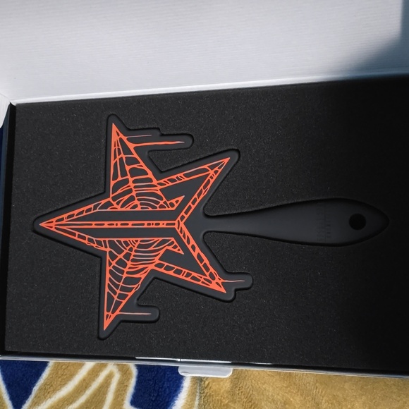 Jeffree star spiderweb mirror - Picture 2 of 3